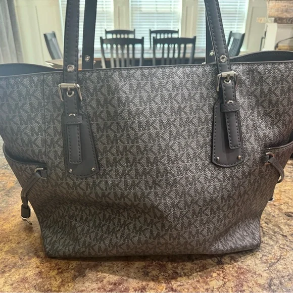 Michael Kors Gray Monogram Tote Bag - Picture 3 of 8